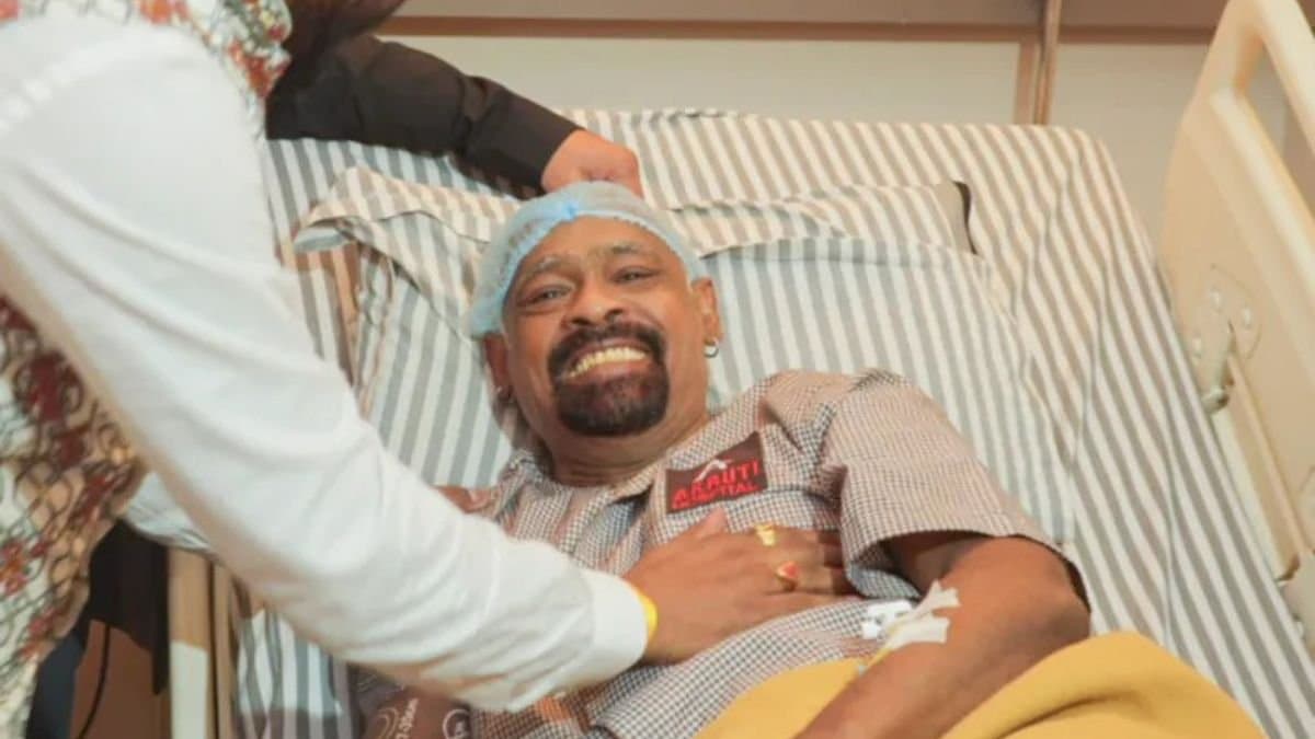 Report says, phone taken away from Vinod Kambli and can lose home due to non payment spt 