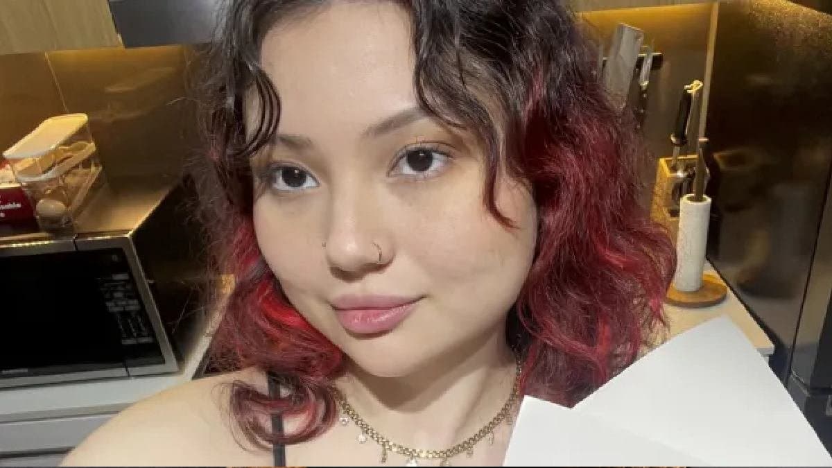 Bizarre Job: Woman works as a professional girlfriend to earn lots of money