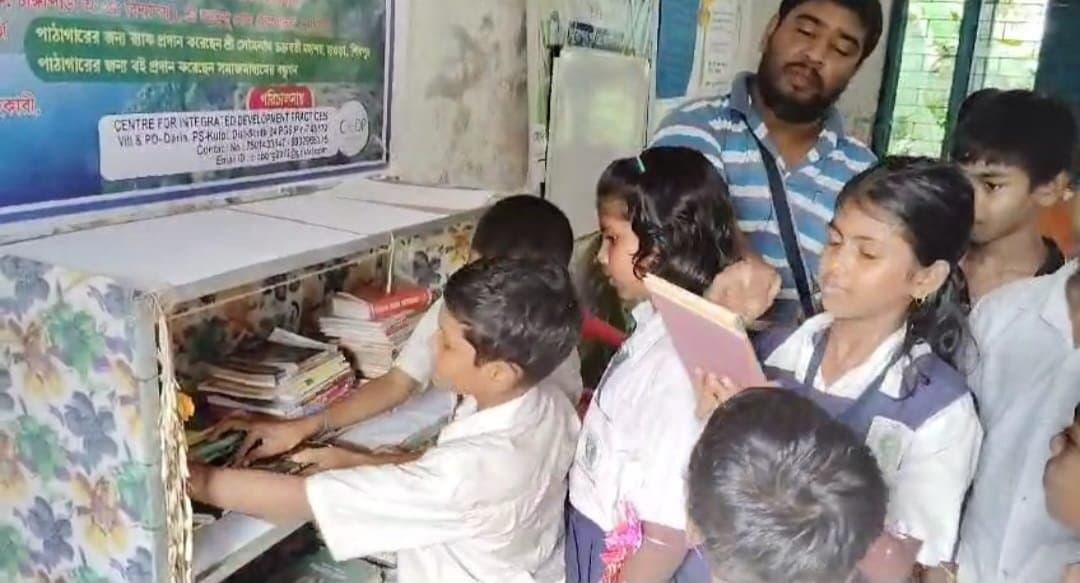 Library in Sundarban, The students of a primary school have to give the books to their library