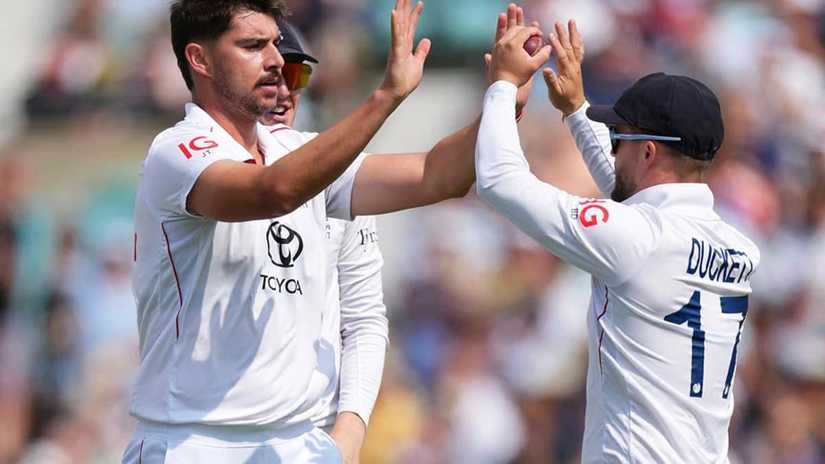 England captain ollie pope refuses umpire spin option in oval test