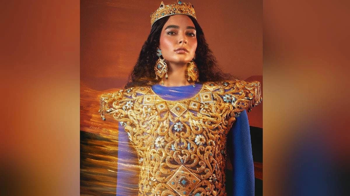 World Heaviest Gold Dress Weighing Over 10 Kg makes debut in Dubai