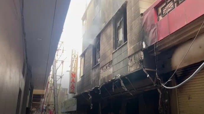 Four killed Eight injured After Massive Fire Breaks Out in Ajmer Hotel