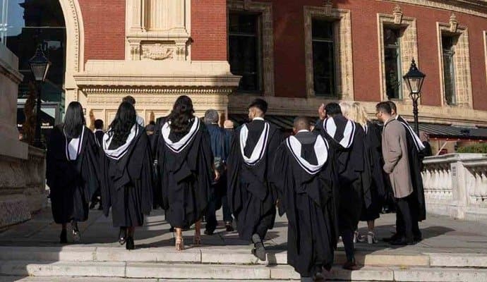 Britain Bans Foreign Students From Bringing Families Into UK 