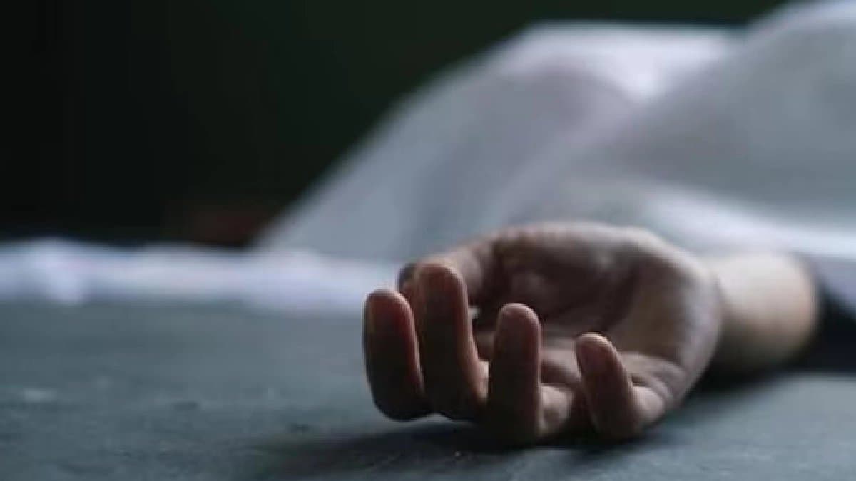 Kolkata mysterious death Two body found 