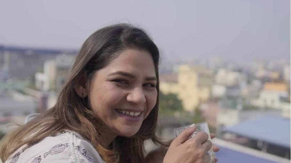 Popular bengali actress Sudipta Chakraborty is going to be a direct a bengali movie ENT