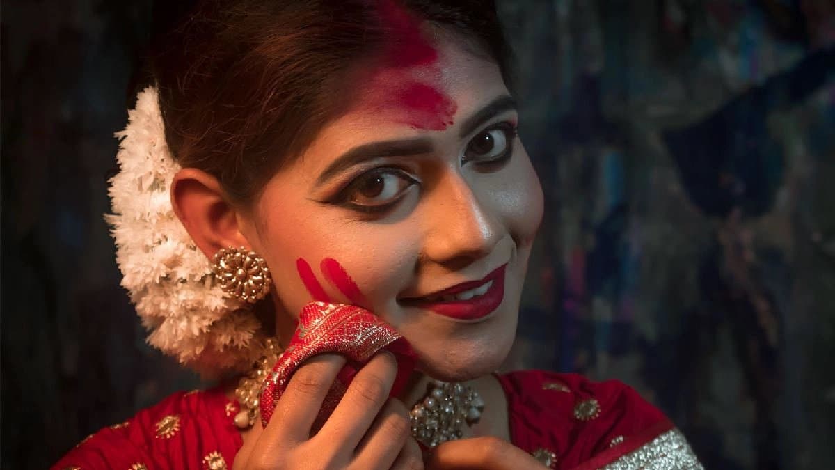 How to stay fresh during pandal hopping in this Durga Puja 2025