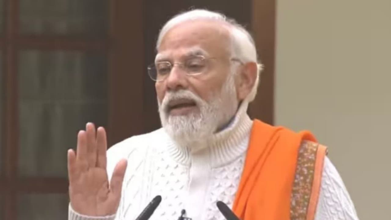 Narendra Modi: নিজ বাসভবনে বড়দিন পালন মোদির