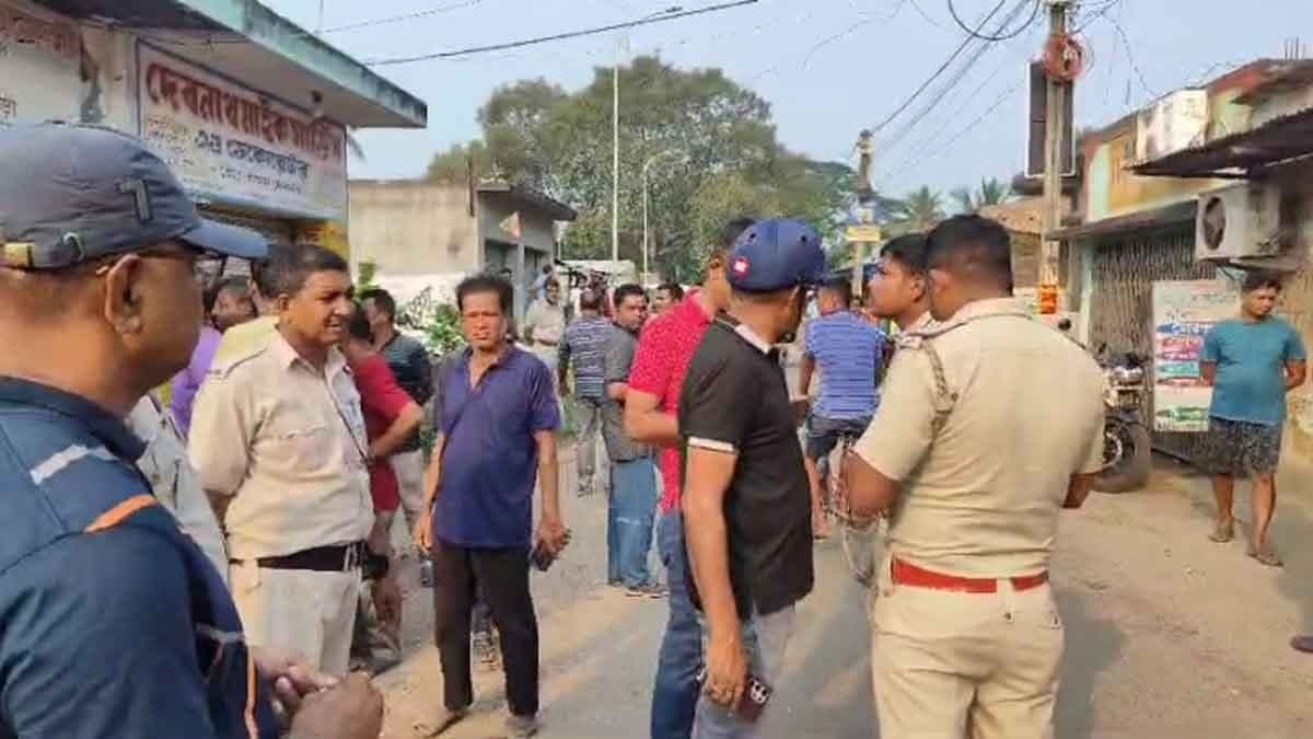 লক্ষ্মীপুজোর সকালে গুলির আওয়াজ, রাস্তায় পড়ে রক্তাক্ত দেহ, খুন ব্যবসায়ী