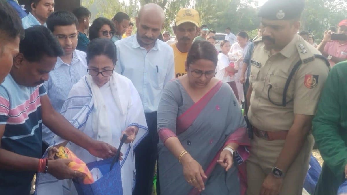 Mamata Banerjee at North Bengal visits affected areas in nagrakata