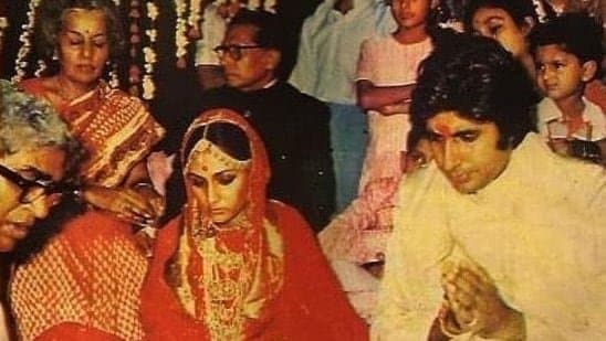 Amitabh Bachchan: ‘শেষ হয়ে গেল আমার পরিবার’, অমিতাভের বিয়ের রাতেই কার কাছে এ কথা বলেছিলেন তাঁর শ্বশুর?