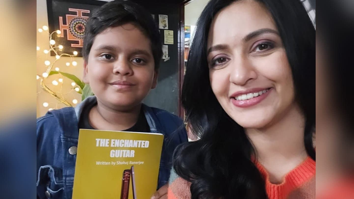 shohoj son of rahul arunoday banerjee and priyanka sarkar written a book ent