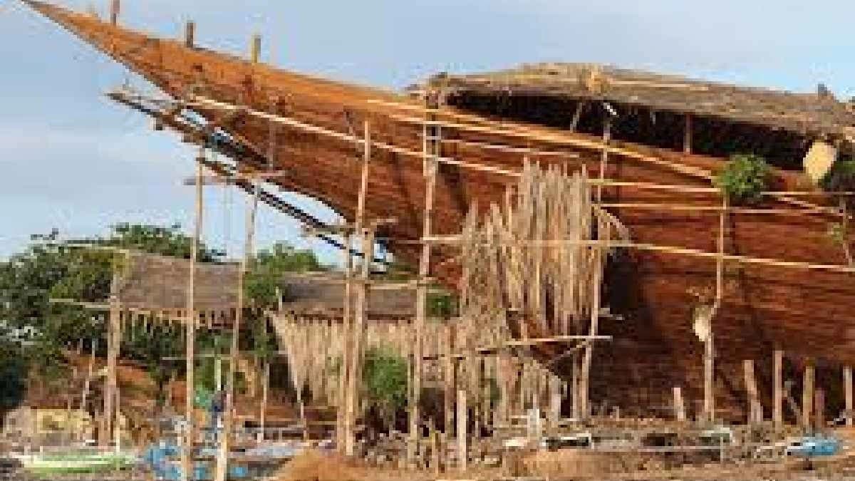 Ancient Humans making boats by the help of used plants over 40000 years ago