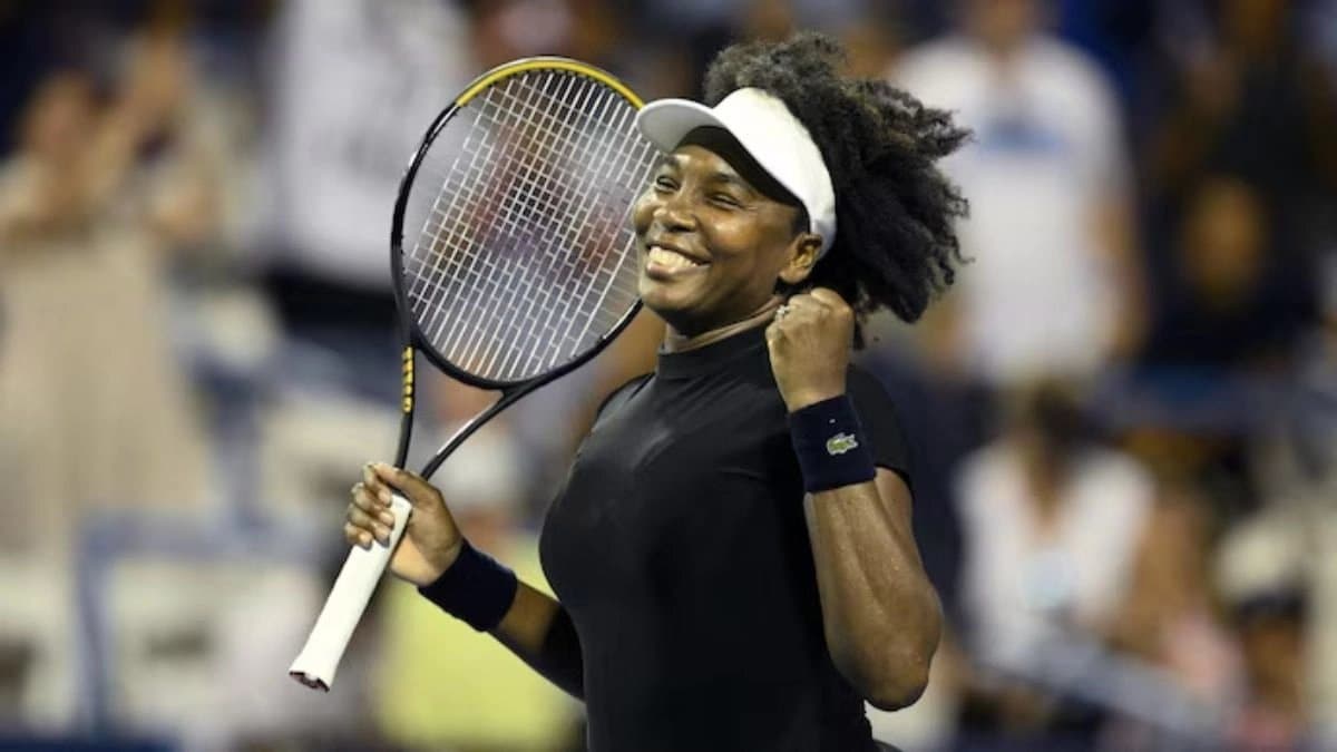 Venus Williams became the second oldest player after Martina Navratilova to win a WTA tour level match 