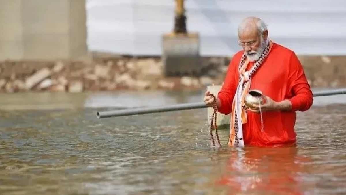 PM to take holy dip at Kumbh tomorrow as Delhi goes to polls spt