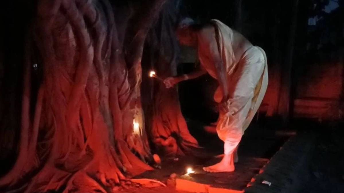 Stunning bhoot chaturdoshi oral history in an asansol village