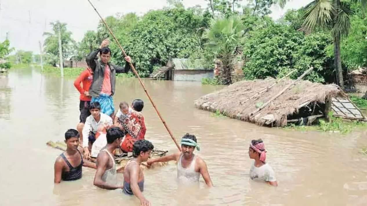 IMD Weather Update Heavy Rainfall Forecast in South Bengal from Monday gnr