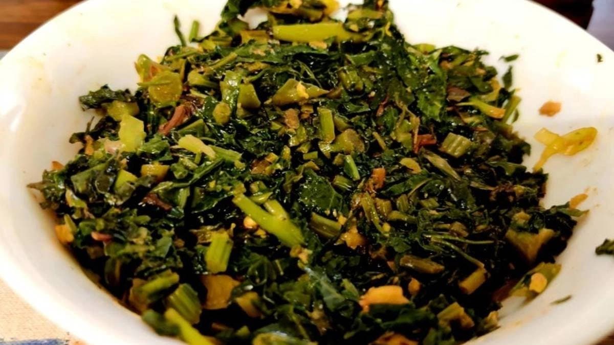 Bhoot Chaturdashi 2025: know the health benefits of eating choddo shaak 14 sacred greens before kalipuja