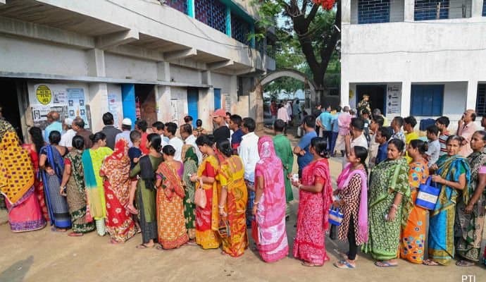 Election: ‌বিকেল পাঁচটা অবধি দেশে ভোট পড়ল ৬২.‌৩০ শতাংশ