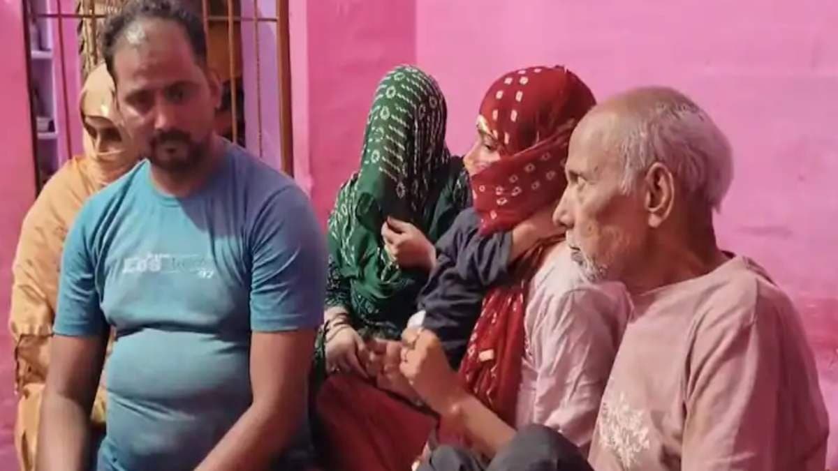 Egg and juice sller gets IT notice worth of crores