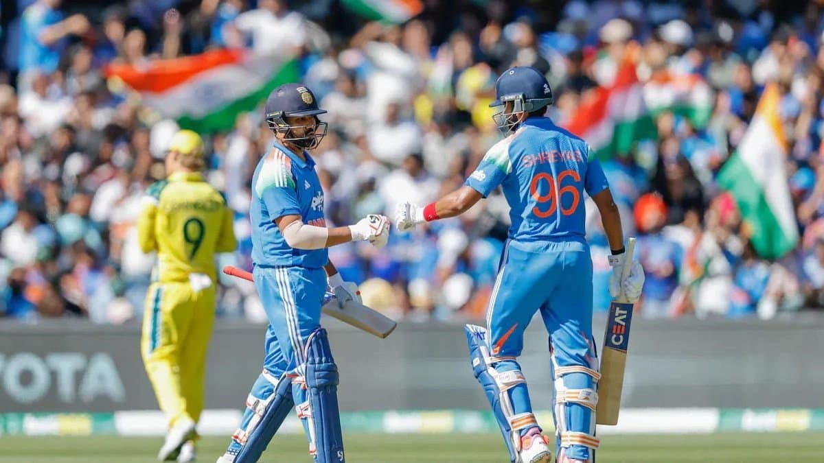  India vs Australia 2nd ODI:Shreyas Iyer and Rohit Sharmas mid pitch banter during Adelaide ODI goes viral