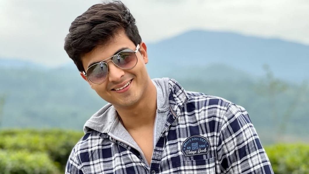 star jalsha anurager chhowa starred acor dibyojyoti dutta shared a video with cheeta on social media ent