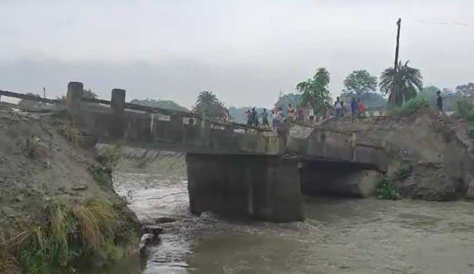Bridge : বিহারে ফের ভাঙল সেতু, ১৫ দিনে ৭ বার 