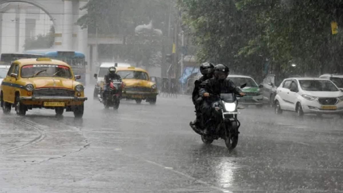 IMD Weather Update Heavy Rain in South Bengal from Wednesday due to Low Pressure in Bay of Bengal