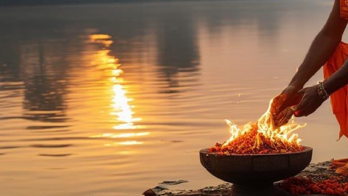 to provide 18000 monthly to Hindu Sikh priests Arvind Kejriwal announces Pujari Granthi Samman Yojana gnr