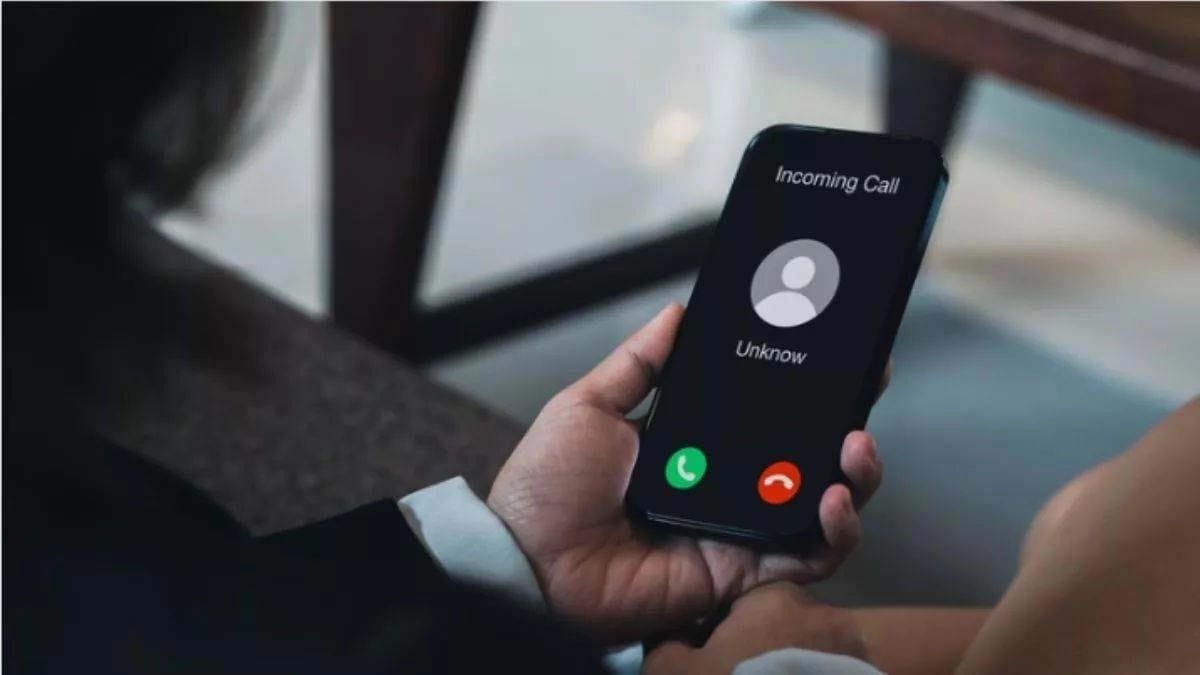 Now the callers real name will appear on the mobile screen a new initiative by TRAI