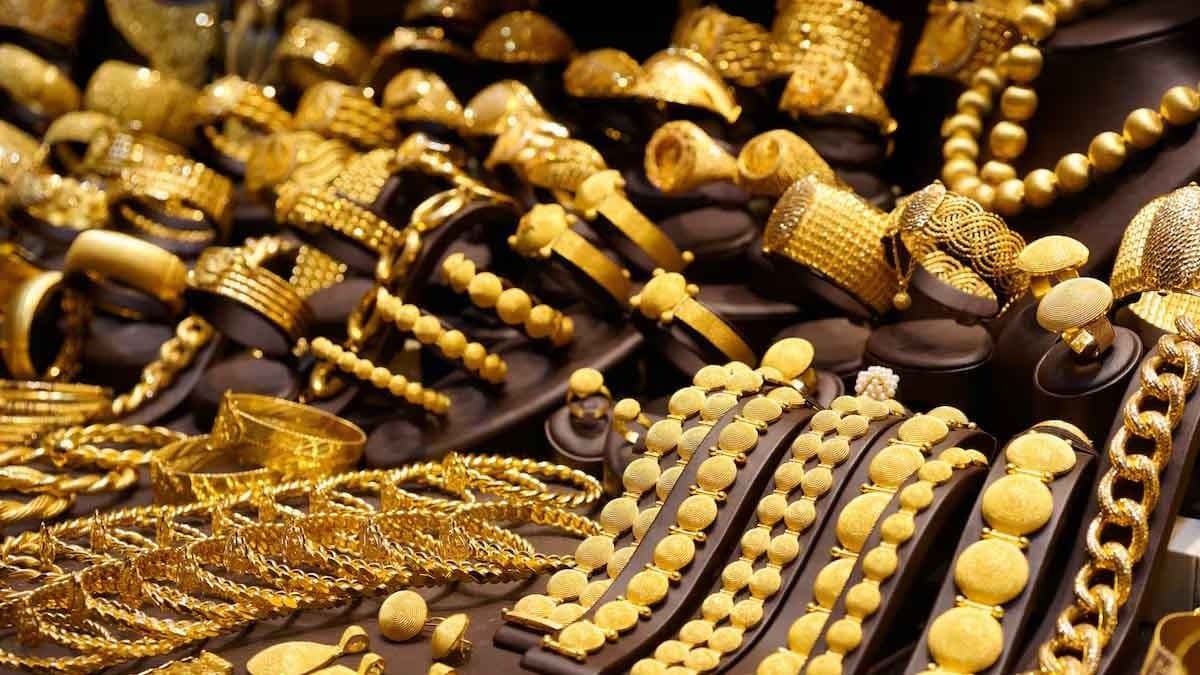 Gold rate decreased in kolkata on 25th october 2025