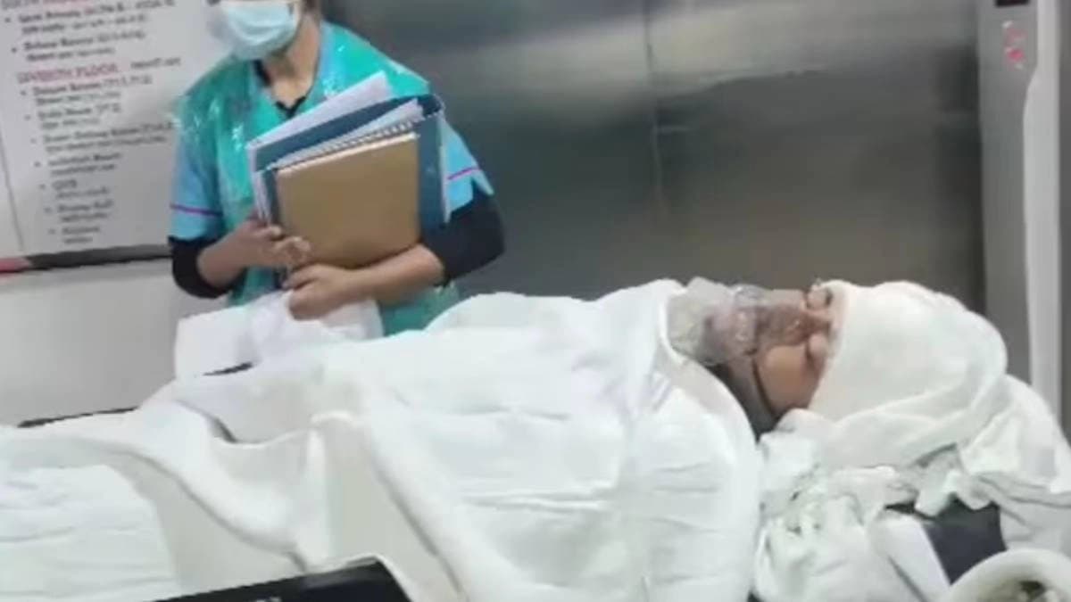 Law students fingures chopped of in kanpur