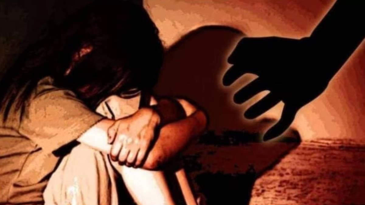 Minor girl molested in bhubaneshwar