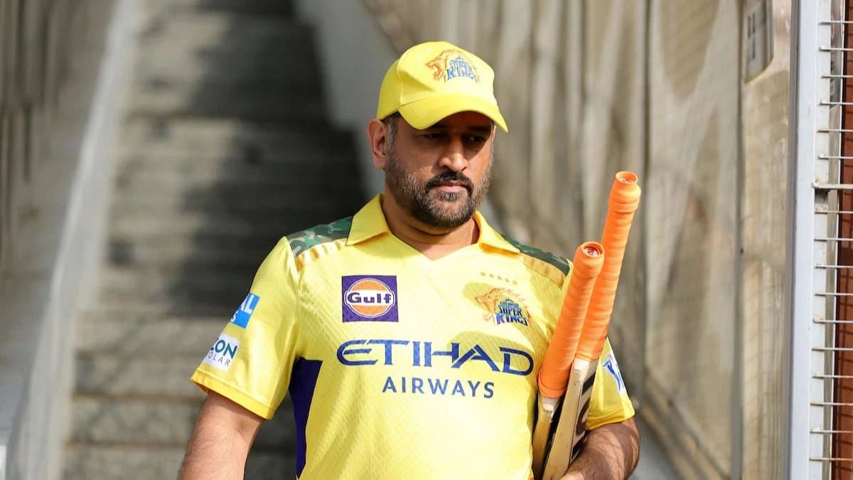 Former Chennai Super Kings and India pacer Mohit Sharma revealed an  unheard story of MS Dhoni losing his cool
