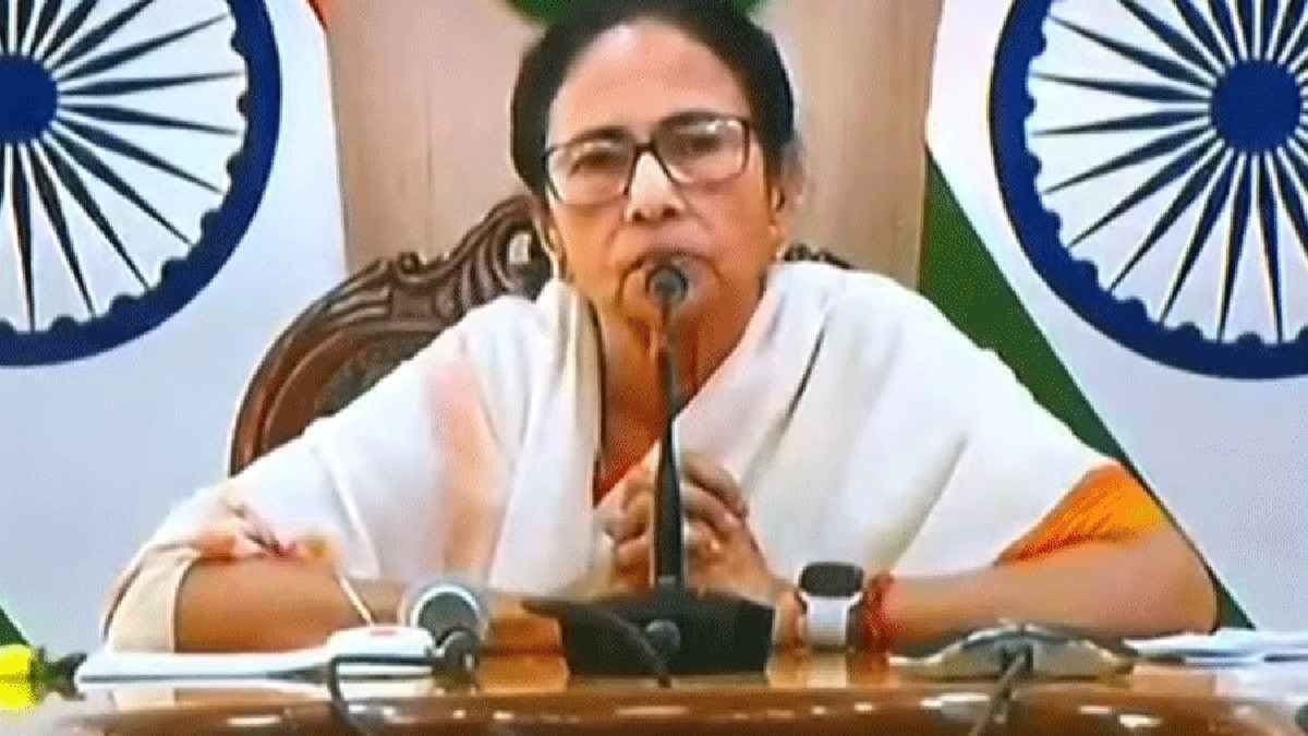 Chief Minister Mamata Banerjee urges private school authorities to announce summer vacation on Rabindra Jayanti