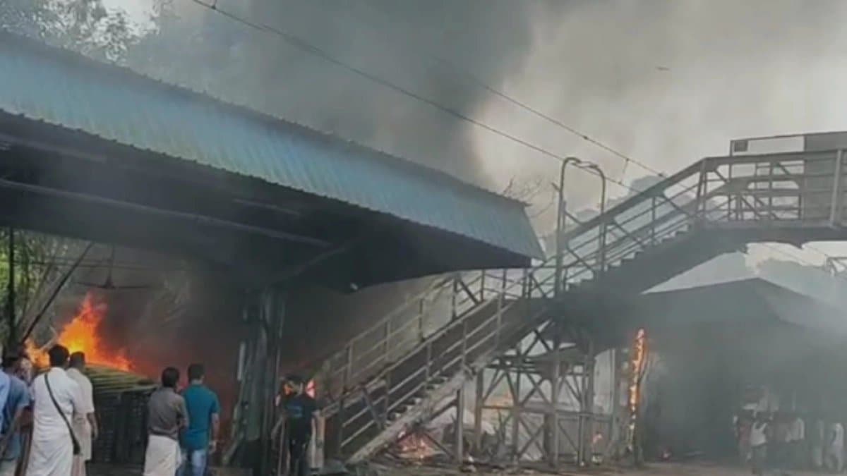 Fire Incident fire-breaks-out-near santoshpur railway-station-at-