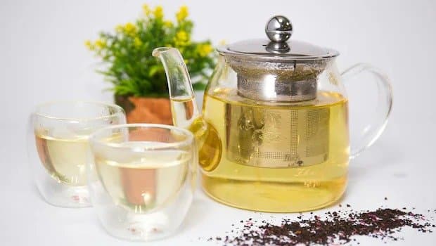 PCOS Problem: পিসিওএস-এর সমস্যায় ভুগছেন? এই আয়ুর্বেদিক পানীয়তে হবে মুশকিল আসান! 