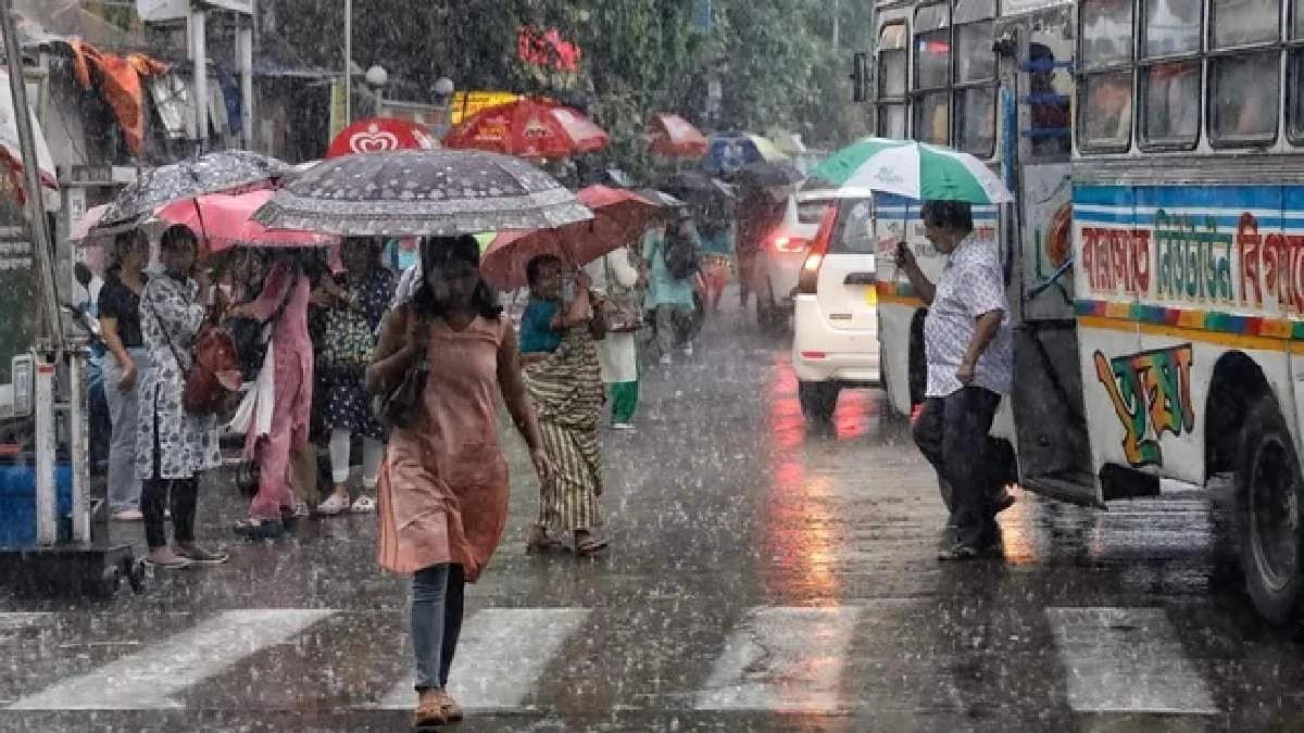 IMD Weather Update Heavy Rain in West Bengal during Durga Puja know latest Update