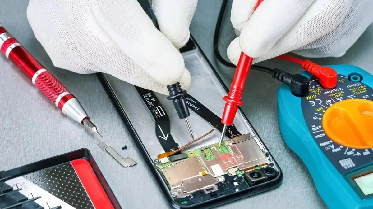 Thousands of people started harassing a Kolkata woman a simple phone repair