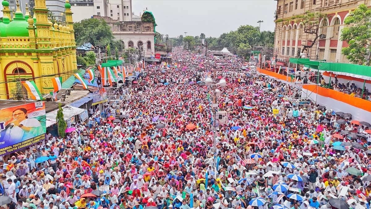 What message will Mamata Banerjee give from the TMC Sahid Diwas stage on July 21 2025