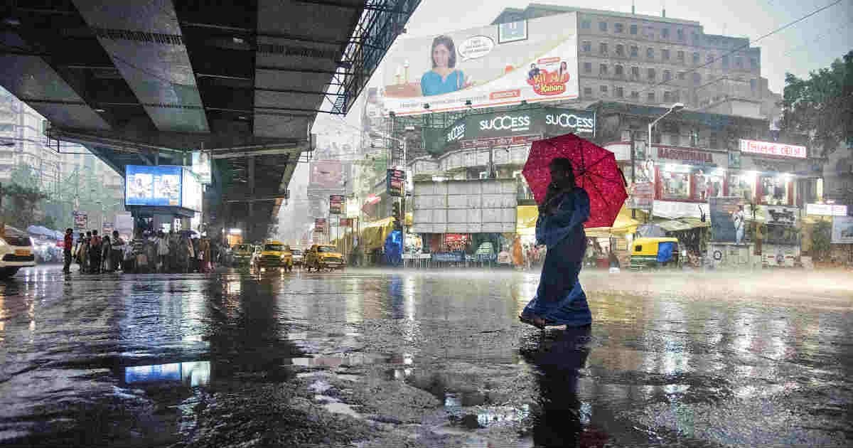 warning of heavy rain has been issued in the whole of South Bengal including Kolkata gnr