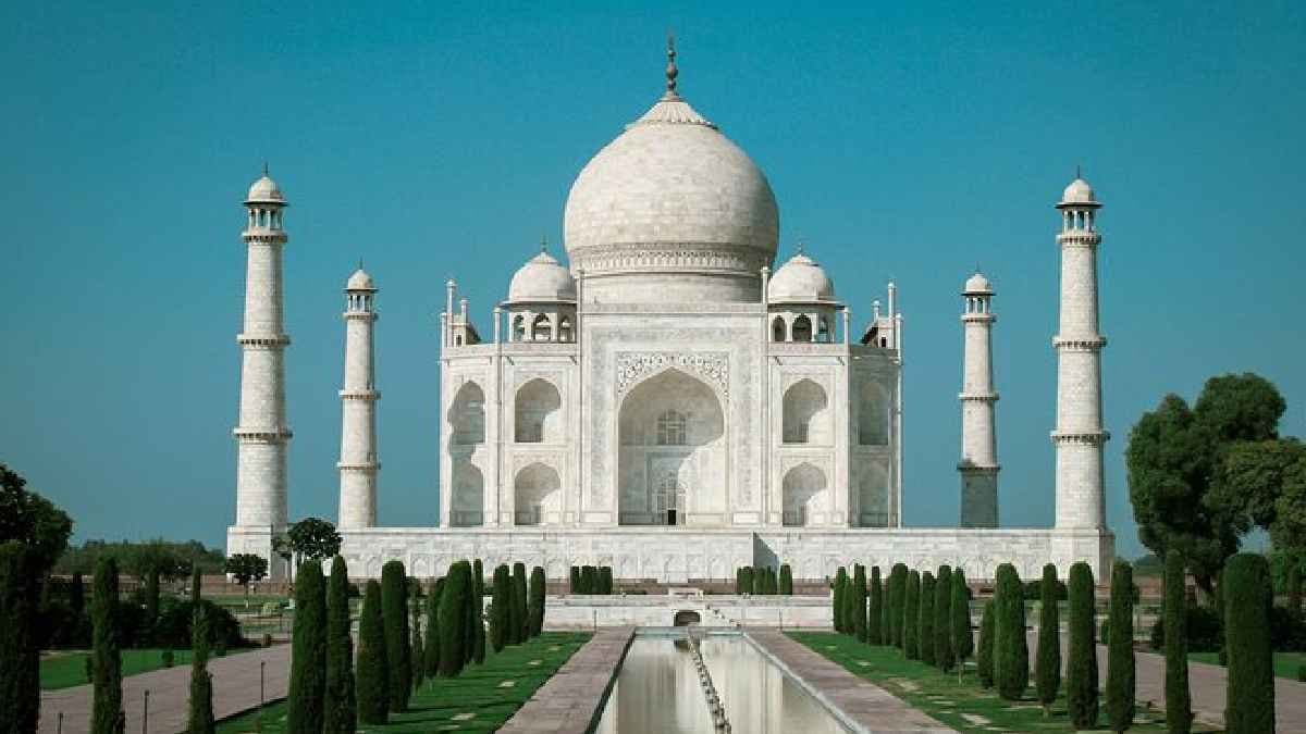Taj Mahal earned 98 crore through ticket sales in 2024