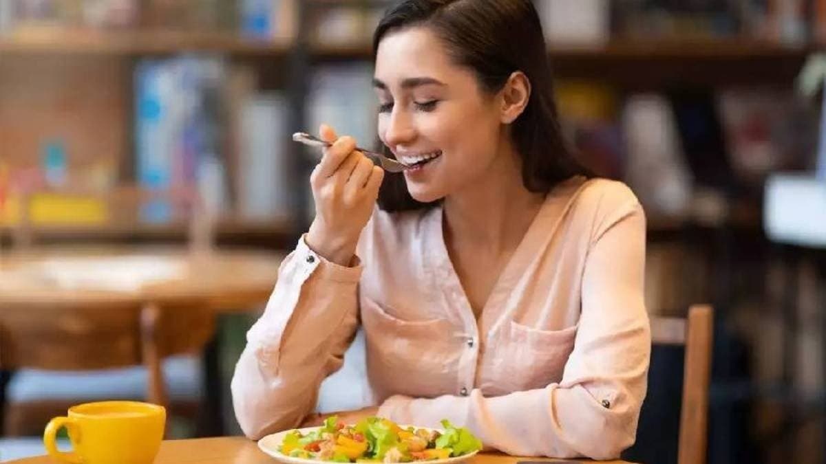 how many times should you eat in a day to stay healthy lif