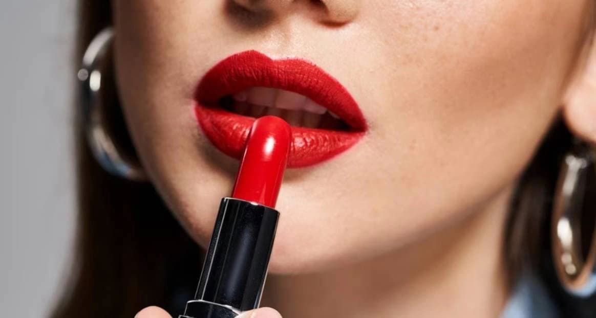 Side effects of lipsticks which ones to be avoided