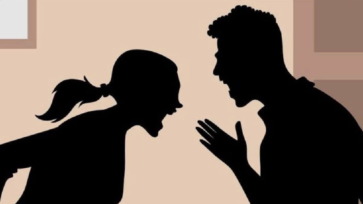 বিয়ের এক বছর না যেতেই দূরত্ব বাড়ছে টলিপাড়ার তারকা দম্পতির? জোর চর্চা ইন্ডাস্ট্রিতে