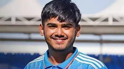 Ayush Mhatre breaks yashasvi Jaiswal's world record with a stunning knock in Vijay Hazare spt 