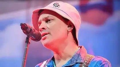 Guwahati man tears sacred thread at Zubeen Gargs cremation 