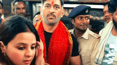 MS Dhoni visits Ranchis Maa Dewri Temple-video viral on social media 