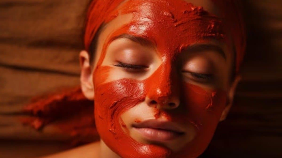 This beetroot face pack works like bleach to removes tan pigmentation quickly