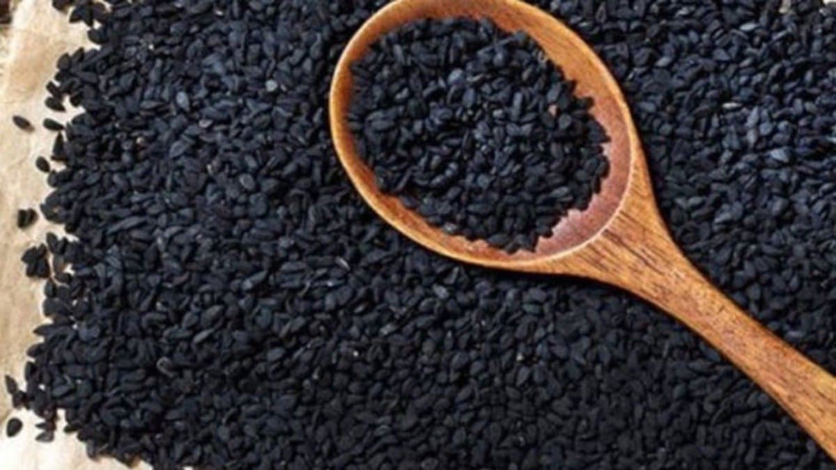 Black Cumin Seed reduces joint pain prevent cholesterol high blood pressure and has many health benefits 