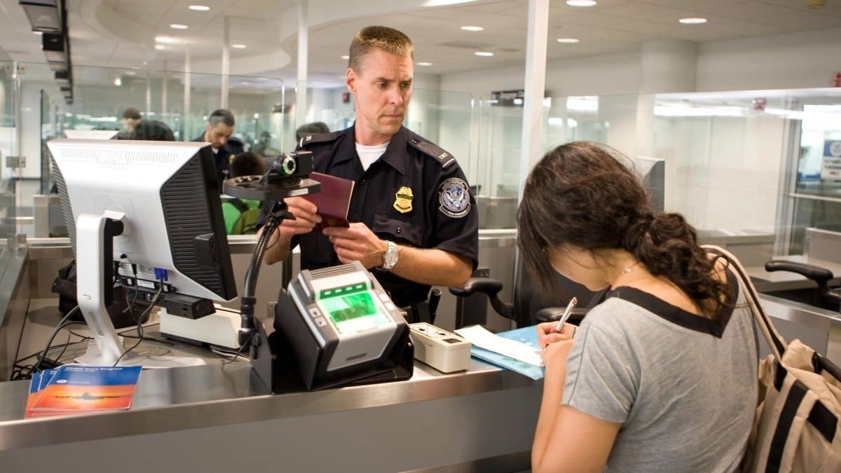 Do not say these things during immigration